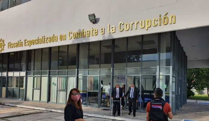 Detienen en Durango a juez armado y acusado de intentar sobornar con un millón de pesos a un funcionario