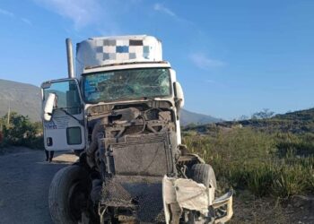 La GE atiende accidente en tramo carretero de área de Tula con saldo de una persona fallecida