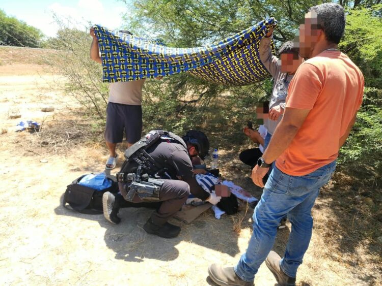 Una volcadura en la carretera Victoria-Zaragoza deja como saldo a padre e hijo lesionados