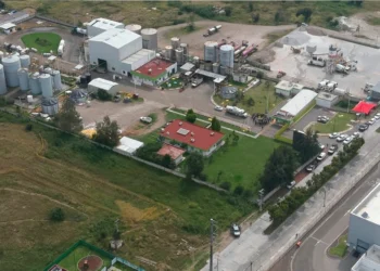 Gabinete de Seguridad asegura 800 mil litros de hidrocarburo y tractocamiones con equipo de cómputo en Puebla