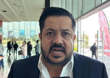 Mete Morena el freno a aspirantes a alcaldes acelerados: Prorroga  convocatoria para finales de agosto