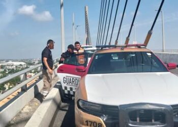 ¿Qué pasa en el sur de Tamaulipas? ¡La GE auxilia a 2 hombres que por separado intentaron arrojarse de puentes!