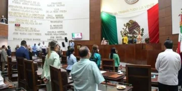 Tres diputados expulsados del PVEM por respaldar reforma electoral en Zacatecas analizan si se unirán a Morena