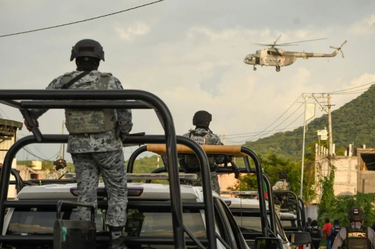 Reporta SSPC que operativos en 12 estados dejan 35 detenidos y decomisos de cuantiosa droga, armas y vehículos