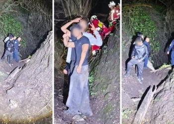 Policías y Bomberos rescatan a 9 jóvenes extraviados en barrancas del Bosque de Chapultepec