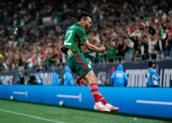 Rafa Márquez llama a ‘Chucky’ Lozano y a 29 más en su primera convocatoria como técnico del ‘Tri’ de México