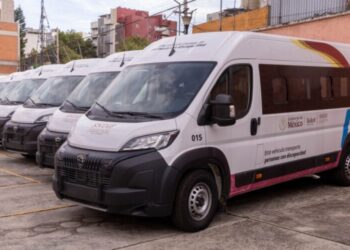Recibe DIF Tamaulipas tres vehículos adaptados para fortalecer atención a personas con discapacidad