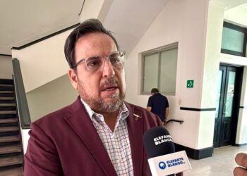 Coinciden foros estatales y regionales en prohibir el uso de celulares en escuelas: SET 