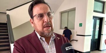 Coinciden foros estatales y regionales en prohibir el uso de celulares en escuelas: SET 