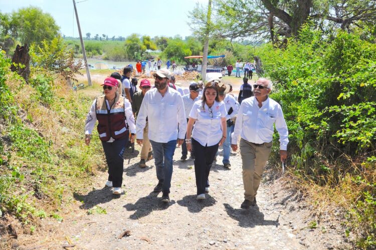 Presentan proyecto de rehabilitación de “El Camalote” ante habitantes de Pánuco