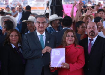 Américo refrenda el respaldo de su gobierno en Bustamante; se prioriza agua, electrificación y vivienda