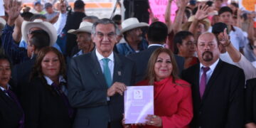 Américo refrenda el respaldo de su gobierno en Bustamante; se prioriza agua, electrificación y vivienda