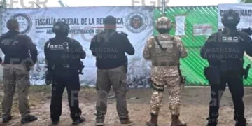 La FGR y SSCP catean inmuebles con huachicol, drogas, armas y vehículos en al menos 10 estados