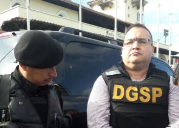 A Bruno Díaz le enoja no vivir en Dinamarca ¿Olvida que el tricolor Javier Duarte recetó agua destilada a niños con cáncer?