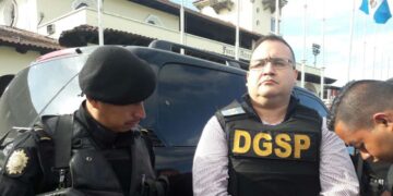 A Bruno Díaz le enoja no vivir en Dinamarca ¿Olvida que el tricolor Javier Duarte recetó agua destilada a niños con cáncer?
