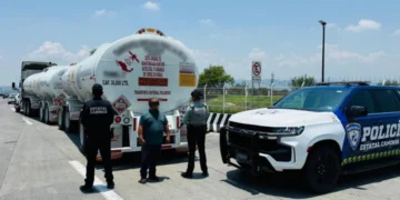 Presenta Morena iniciativas contra ‘huachicol’ y evasión fiscal que campean en estados y municipios de México