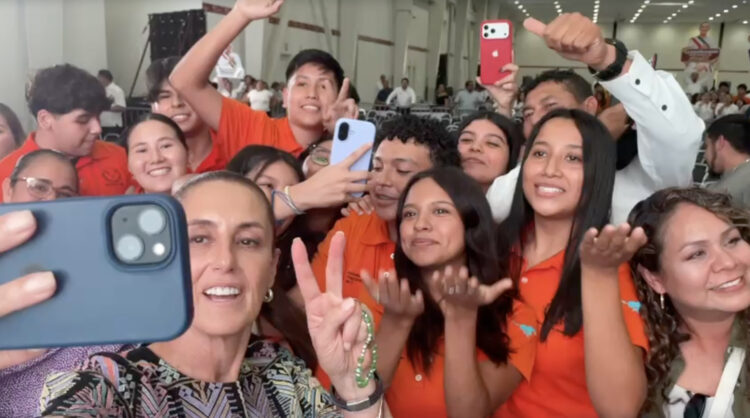La Presidenta Claudia Sheinbaum reconoce a la UAT durante su visita a Ciudad Victoria