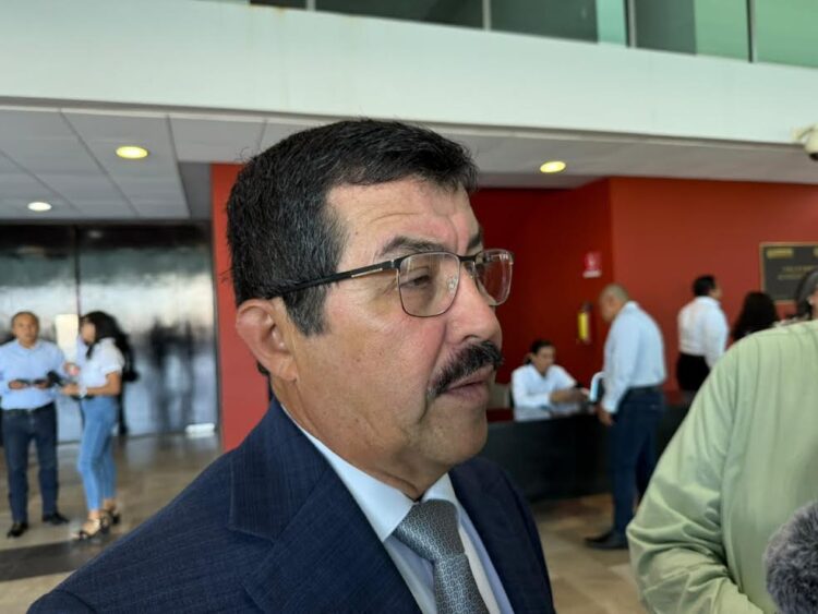 El rector Dámaso Anaya garantiza apertura democrática en elección de directores en la UAT