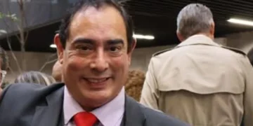 Funcionario de Secretaría Anticorrupción y Buen Gobierno de Puebla aparece muerto en sótano; presumen suicidio