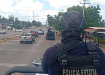 Aseguran arsenal y 7 vehículos cerca de la residencia de Rubén Rocha Moya en Culiacán