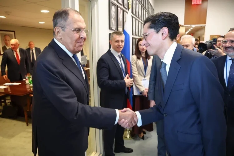 Los cancilleres de México y Rusia acuerdan en la ONU reforzar cooperación bilateral en asuntos de actualidad