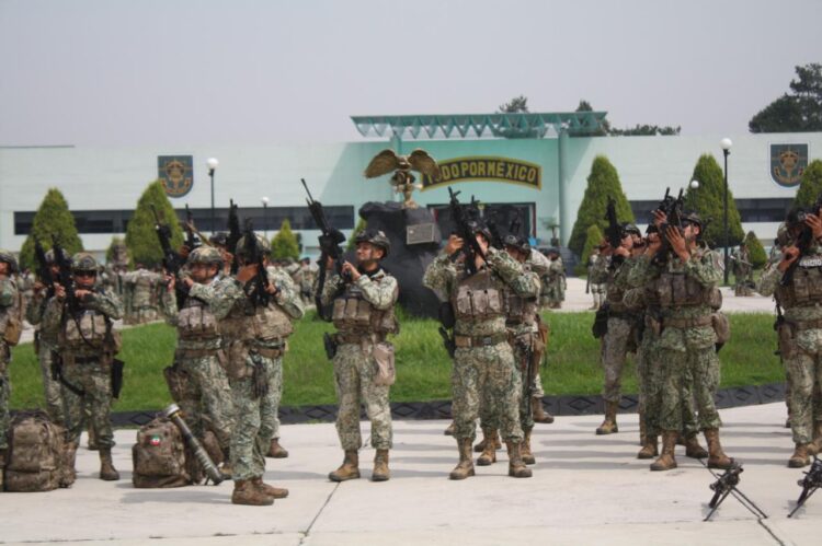 El Ejército Mexicano desplegó mil 600 efectivos para reforzar la seguridad en Mazatlán, Sinaloa
