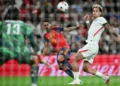 España estrena su corona con triunfo de 3-2 sobre Inglaterra en Wembley; Lamine Yamal anota un gol
