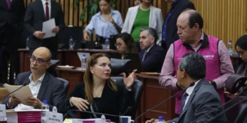 El INE ordena a partidos postular mujeres en al menos 9 de 17 gubernaturas que se disputarán en el país