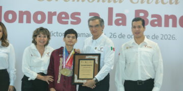 Reconoce AVA a medallistas paralímpicos y anuncia aumento de apoyos a deportistas y entrenadores