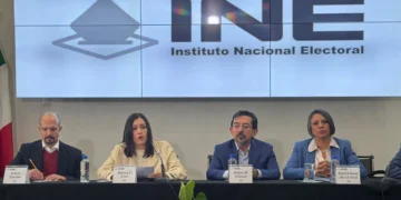 Tres funcionarios cercanos a Taddei renuncian al INE; Blanca Cruz promete recuperar la colegialidad