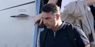 Desde EU el fugitivo Flávio Bolsonaro se autoproclama ‘líder’ de Brasil tras caer derrotado por Lula