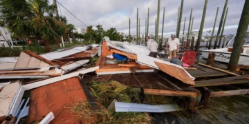 El huracán ‘Isaías’ deja 2 muertos y un millón de usuarios sin electricidad en EU