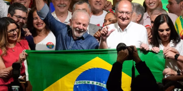 Estremece Lula a la ultraderecha mundial al ganar elección presidencial de Brasil en segunda vuelta