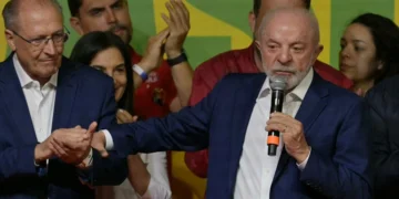 Lula, frustrado al quedar detrás de Bolsonaro 47.1 a 45.08% en las presidenciales; ‘le ganaré en segunda vuelta’