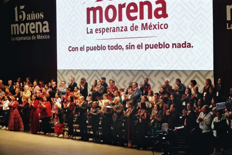 Con respaldo a CSP y llamado a la unidad ante el embate de la derecha Morena celebra sus 15 años