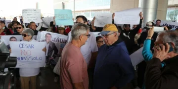 Tras su detención, panistas protestan en apoyo del ex fiscal César Jáuregui; buscaba la alcaldía de Chihuahua