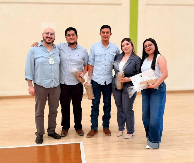 Estudiantes de UAT ganan premio nacional con CHUDBI, sistema contable basado en Inteligencia Artificial