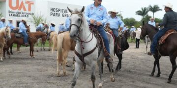 Fortalece el rector de la UAT la unidad y las tradiciones en la FMVZ