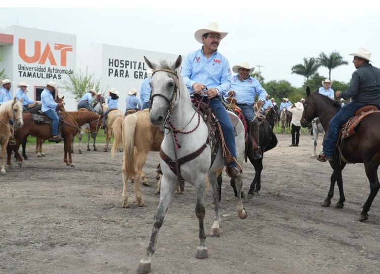 Fortalece el rector de la UAT la unidad y las tradiciones en la FMVZ