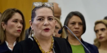 La presidenta del INE Guadalupe Taddei dice a consejeros que no renunciará: ‘esto es un asunto político’