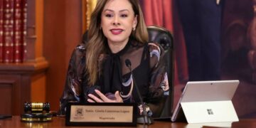El Supremo Tribunal de Justicia del Estado sensibiliza a los jóvenes sobre conflictos familiares