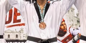 Alumno de la UAT conquista oro en Nacional de Taekwondo en Durango