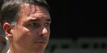 Flávio Bolsonaro desiste de impugnar el triunfo de Lula en Brasil y su partido Liberal reconoce la derrota